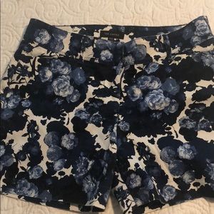 Limited floral shorts